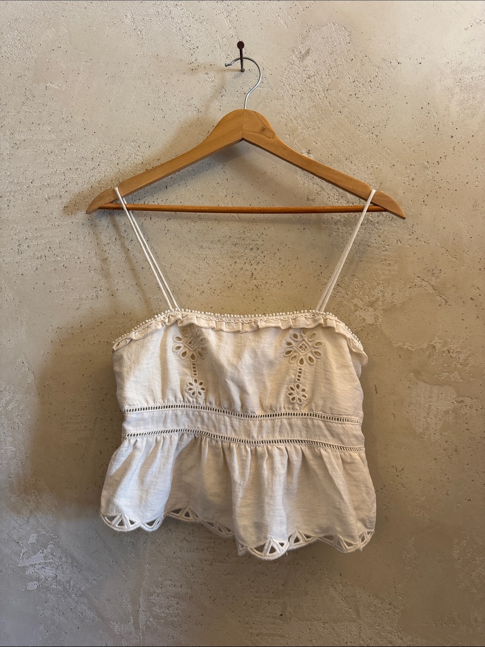 Zara Cream Eyelet Peplum lace embroidered size small cropped blouse tank EUC